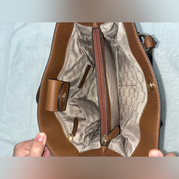 Michael Kors Saffiano Leather Hamilton East West Satchel - Picture 6 of 9